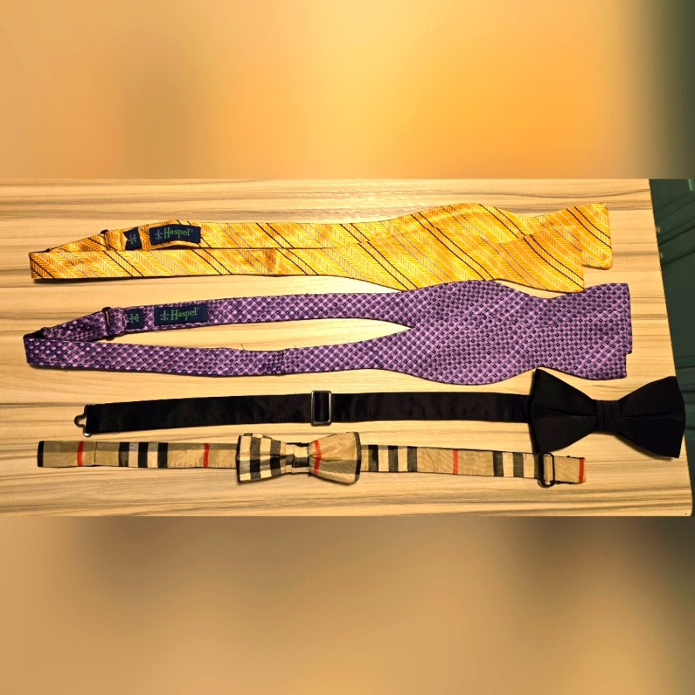 Lot of 4 Bow Ties - Haspel 100% Silk, Pronto Uomo